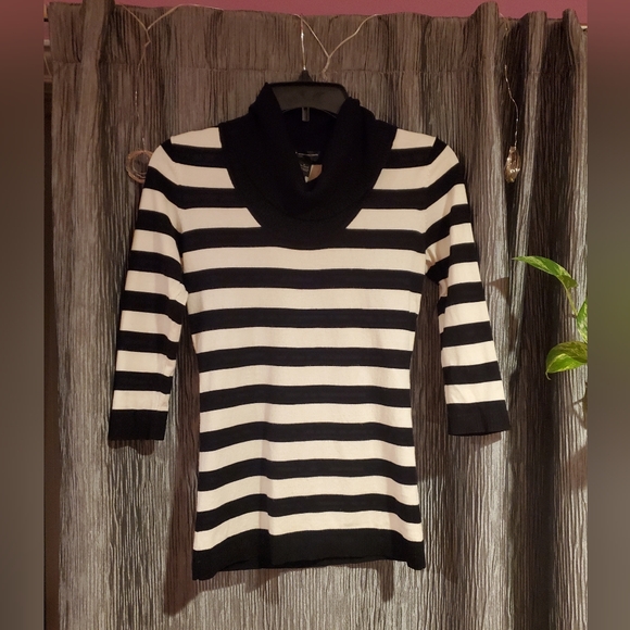 Turtleneck sweater - Picture 1 of 5